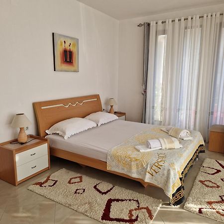 Studios M Ulcinj Luaran gambar