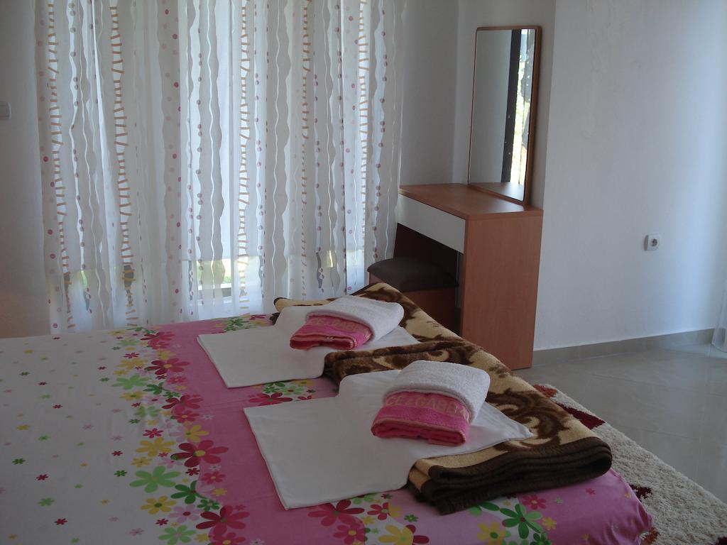 Studios M Ulcinj Luaran gambar